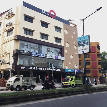 Super Collection O Gokul Residency Near Emami City Dumdum Opposite Raja Palace Hotel Dam Dam Exterior foto