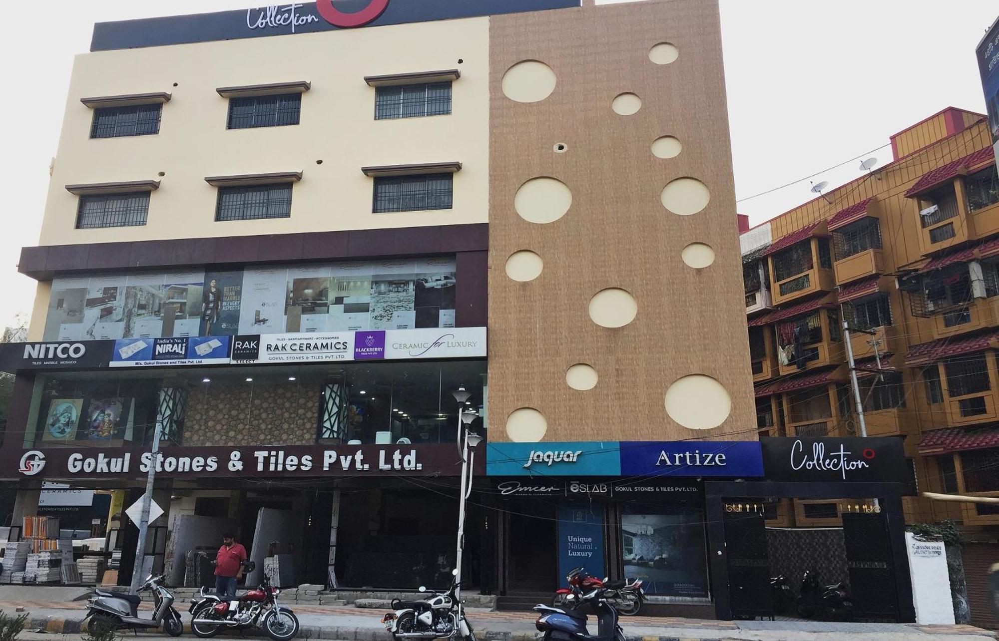 Super Collection O Gokul Residency Near Emami City Dumdum Opposite Raja Palace Hotel Dam Dam Exterior foto