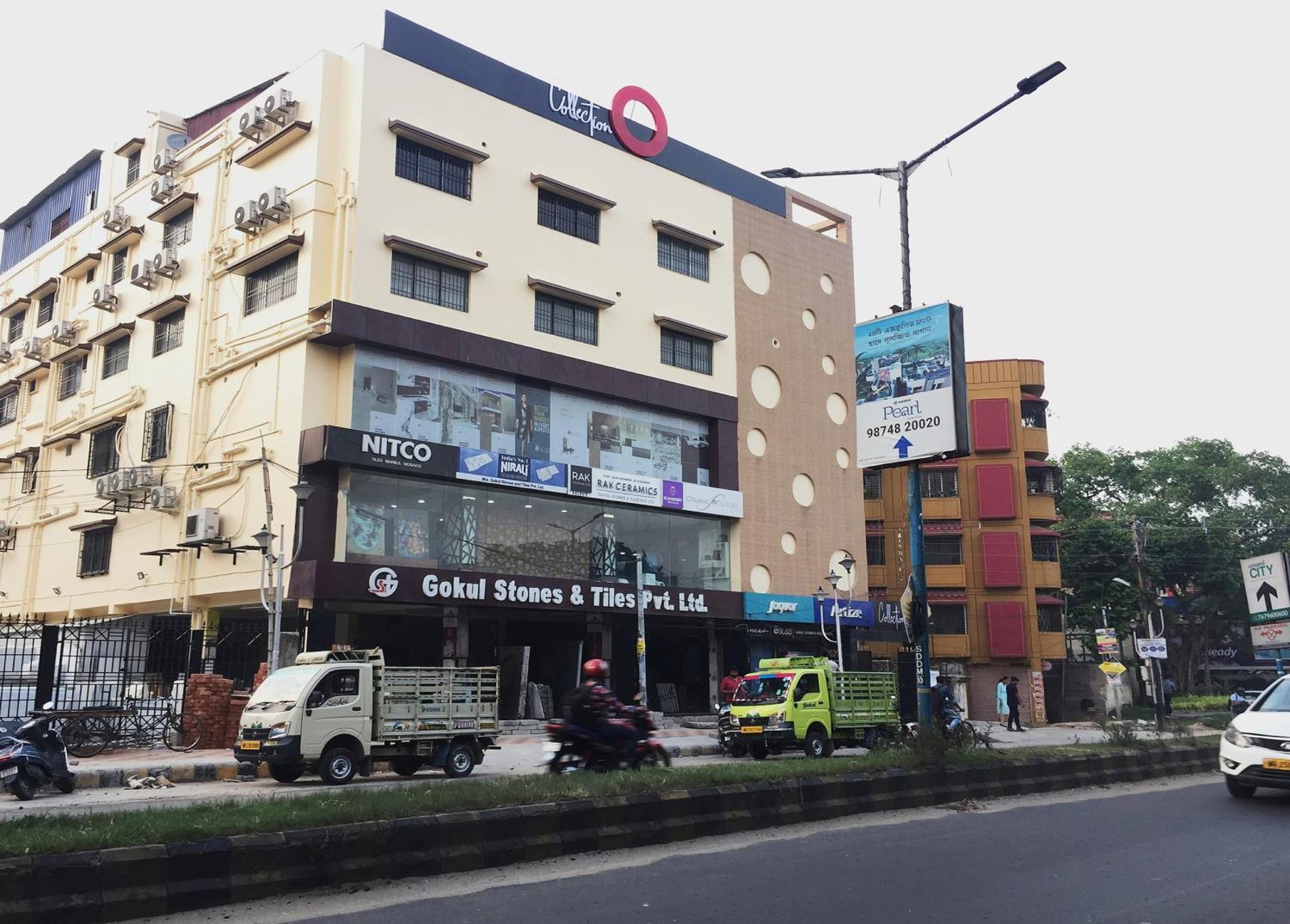 Super Collection O Gokul Residency Near Emami City Dumdum Opposite Raja Palace Hotel Dam Dam Exterior foto