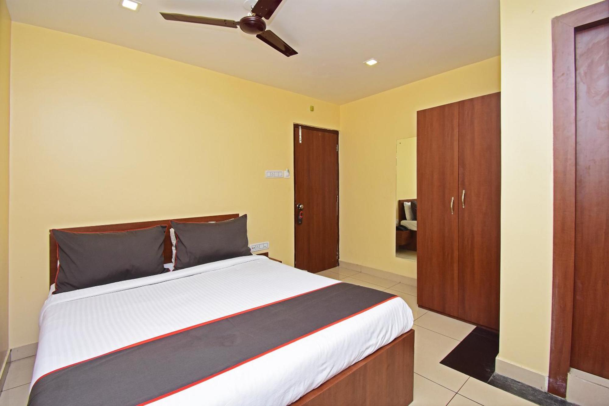 Super Collection O Gokul Residency Near Emami City Dumdum Opposite Raja Palace Hotel Dam Dam Exterior foto